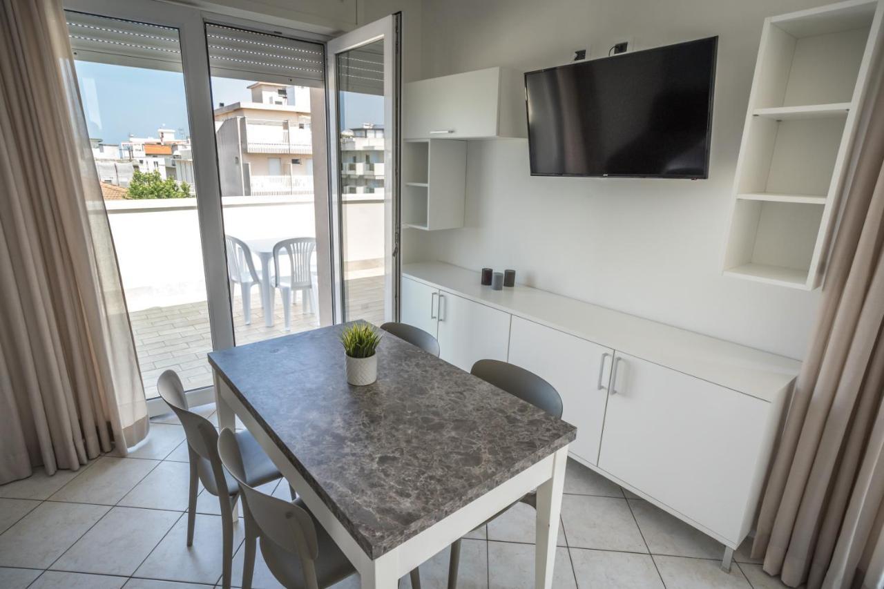 Rimini Bay Suites&Residence Dış mekan fotoğraf