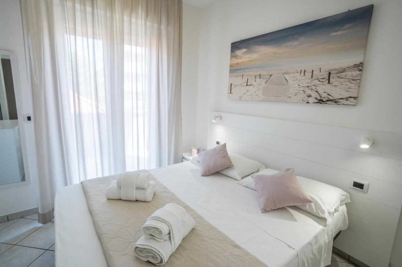 Rimini Bay Suites&Residence Dış mekan fotoğraf